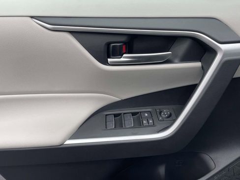 New 2025 Toyota RAV4 XLE image 22