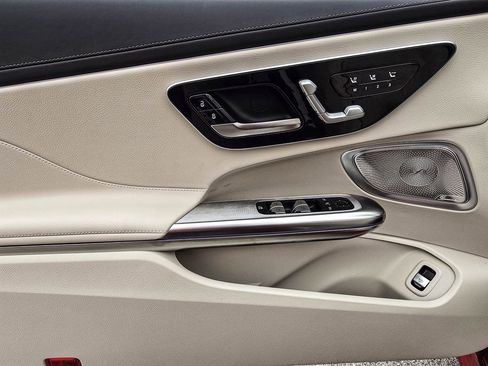 New 2026 Mercedes-Benz CLE 300 4MATIC Cabriolet image 11