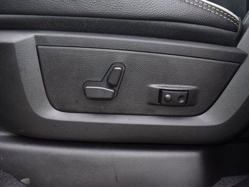 New 2026 RAM 2500 Limited AWD/4WD image 17