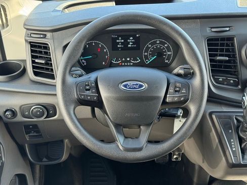 New 2025 Ford Transit 250 148 Medium Roof image 10