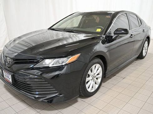 Used 2019 Toyota Camry LE w/ Convenience Package image 16