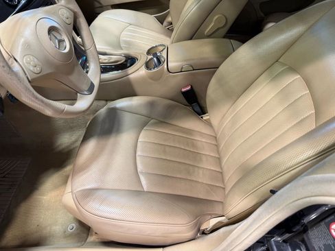 Used 2009 Mercedes-Benz CLS 550 image 22