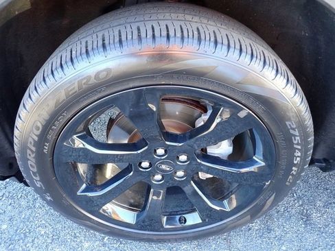 Certified 2022 Ford Explorer ST-Line w/ Class IV Trailer Tow Package image 13