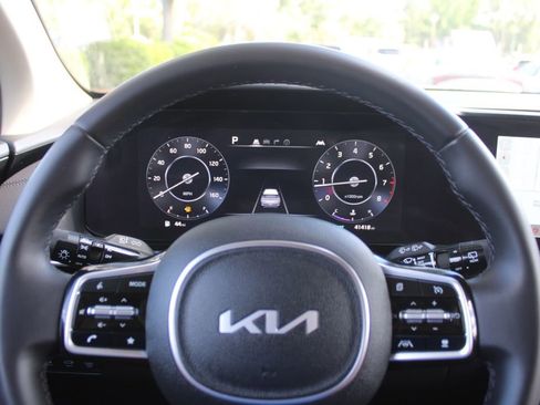 Used 2024 Kia Carnival SX FWD image 37