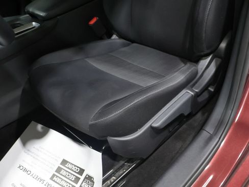 Used 2024 Nissan Sentra SV FWD image 12