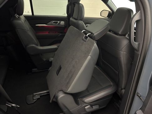 Used 2025 Ford Explorer ST image 52