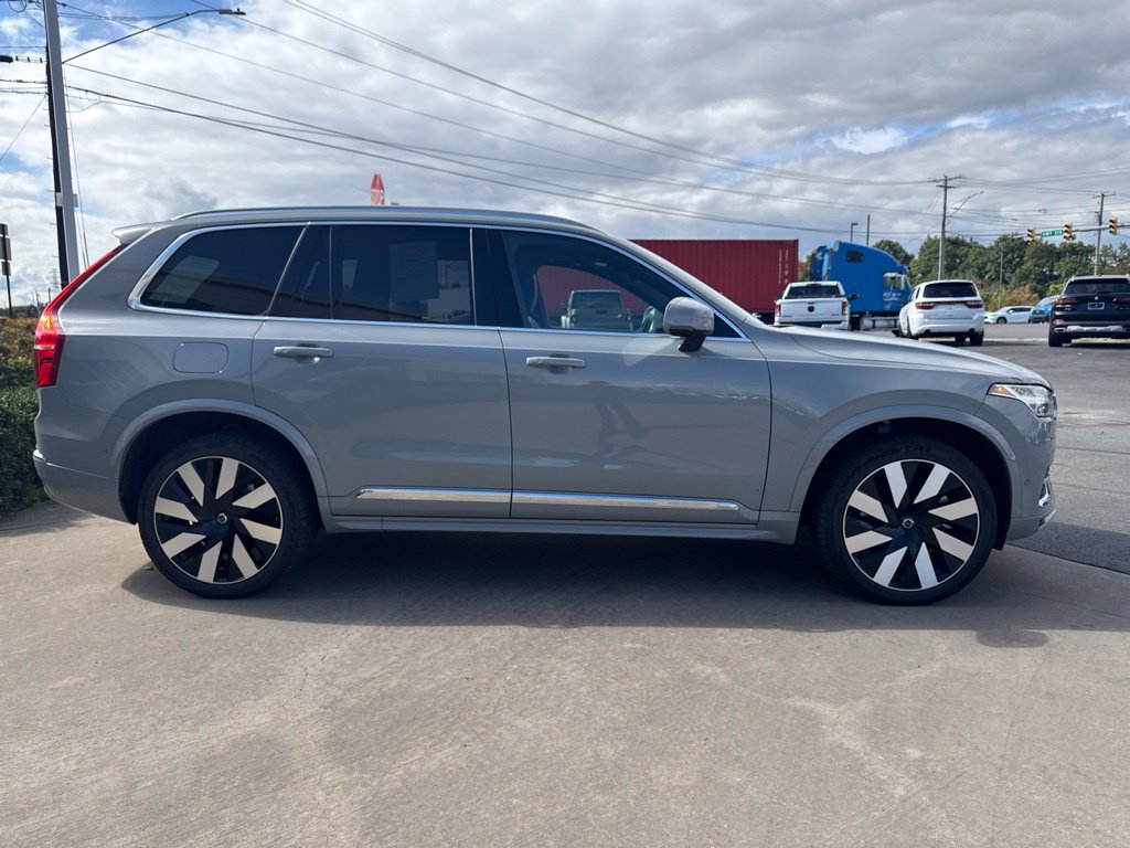 Used 2024 Volvo XC90 T8 Ultimate w/ Protection Package Premier AWD/4WD image 4