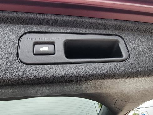 Used 2018 Honda Odyssey Touring image 18