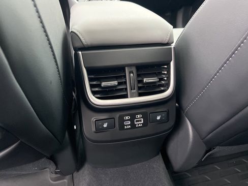 Used 2025 Subaru Outback Limited image 20