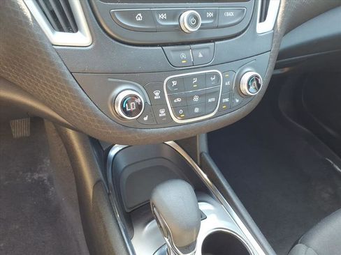 Used 2023 Chevrolet Malibu LT FWD image 29