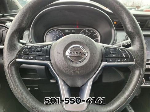 Used 2019 Nissan Kicks SV image 27