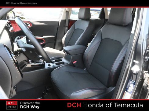 Used 2025 Kia Soul GT-Line w/ GT-Line Technology Package FWD image 18