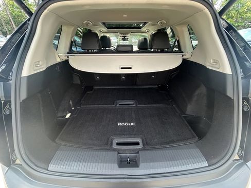 Used 2023 Nissan Rogue SL AWD/4WD image 19