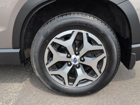 Used 2022 Subaru Forester Premium image 32