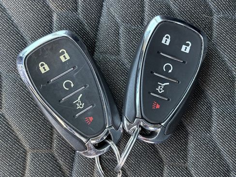 Used 2020 Chevrolet Equinox LT image 14