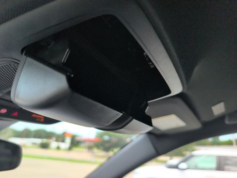 Used 2025 GMC Acadia Elevation FWD image 36