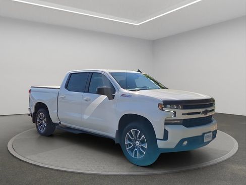 Used 2022 Chevrolet Silverado 1500 RST w/ Z71 Off-Road Package AWD/4WD image 8