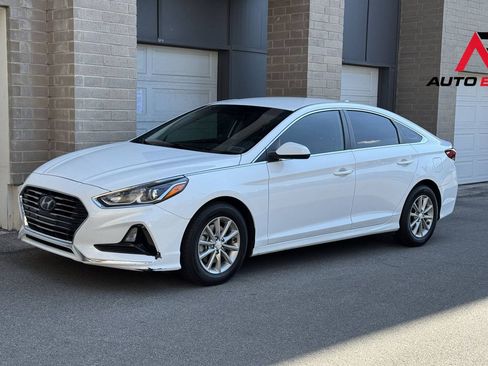 Used 2018 Hyundai Sonata SE w/ Cargo Package FWD image 1