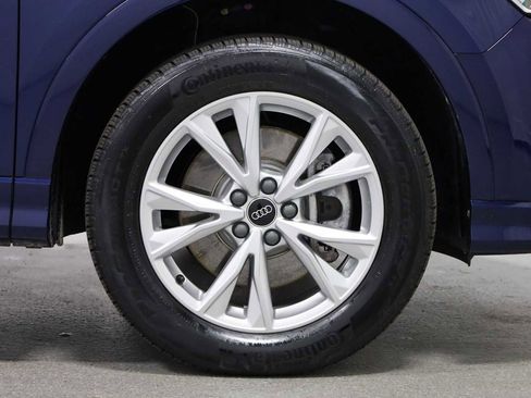 Certified 2025 Audi Q3 2.0T Premium w/ Convenience Package image 12