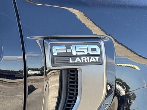 Used 2021 Ford F150 Lariat w/ Equipment Group 502A High image 9