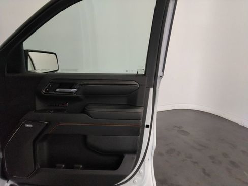 Used 2022 GMC Sierra 1500 AT4 image 37