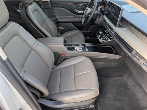 Used 2024 Lincoln Corsair Grand Touring w/ Equipment Group 301A image 31