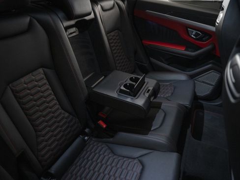 Used 2021 Lamborghini Urus image 36