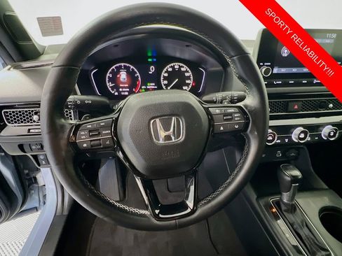 Used 2022 Honda Civic Sport image 11