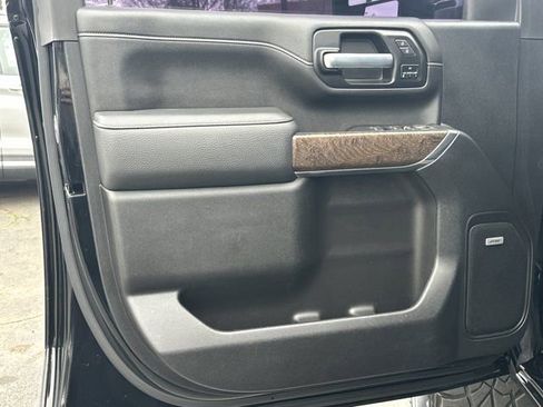 Used 2021 GMC Sierra 2500 Denali w/ Denali Black Diamond Edition image 11