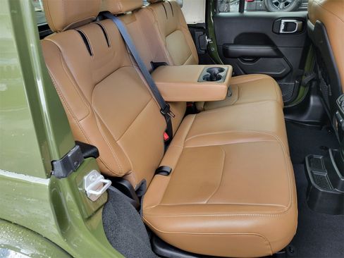 Used 2023 Jeep Wrangler Unlimited Rubicon 4xe w/ Steel Bumper Group image 22