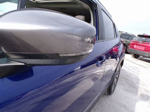 Used 2026 Subaru Crosstrek 2.0i Premium image 3