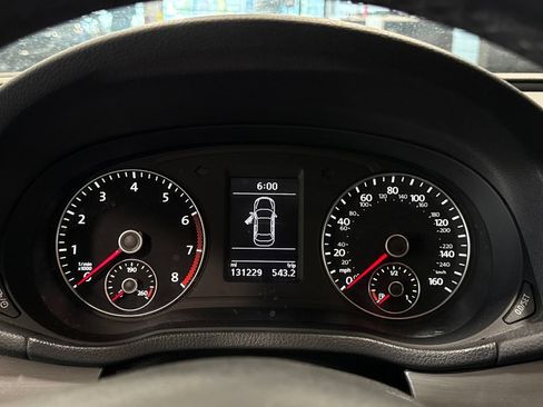 Used 2014 Volkswagen Passat 1.8T SE FWD image 19
