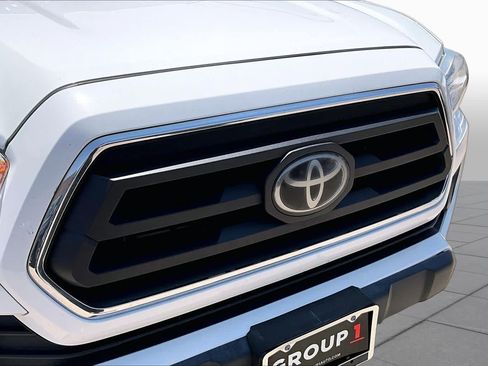 Used 2022 Toyota Tacoma SR5 RWD image 29