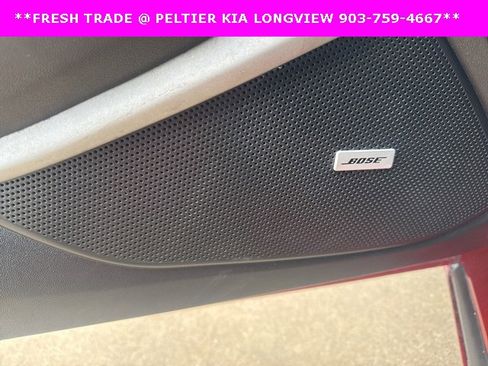 Used 2021 Chevrolet Camaro LT w/ Technology Package image 13