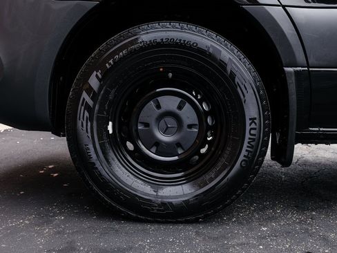 Used 2025 Mercedes-Benz Sprinter 2500 image 29