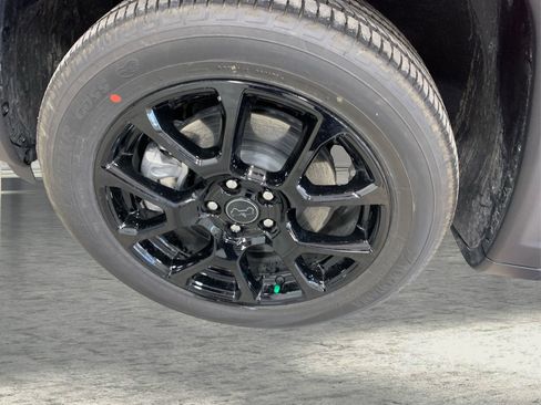 Used 2025 Jeep Compass Latitude w/ Altitude Special Edition image 21