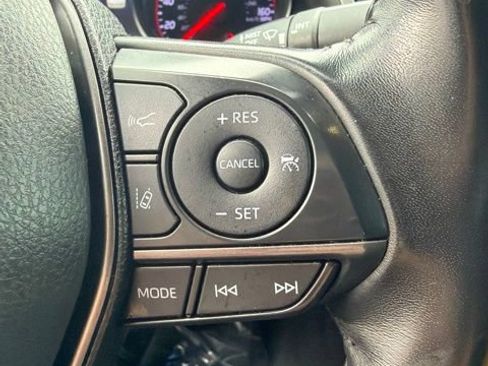 Used 2021 Toyota Camry XSE FWD image 6