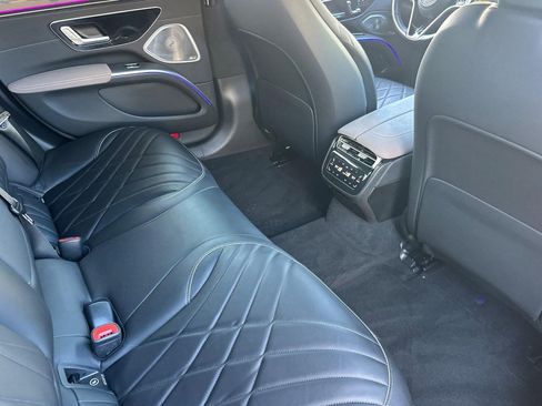 Certified 2023 Mercedes-Benz EQS 580 4MATIC Sedan image 32