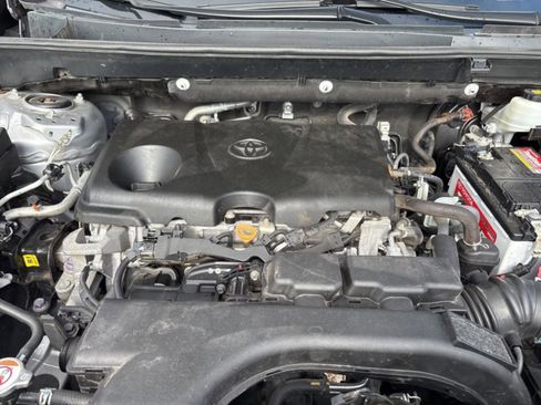 Certified 2021 Toyota RAV4 XLE image 46