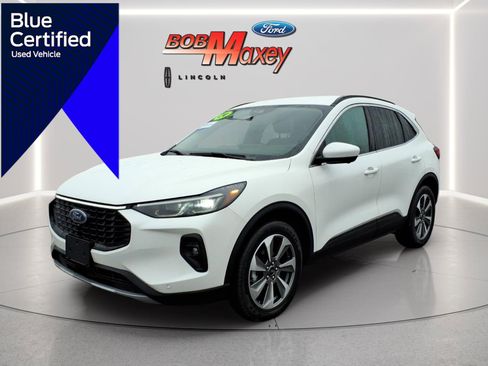 Used 2024 Ford Escape Platinum AWD/4WD image 1