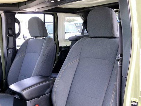 Used 2025 Jeep Wrangler Unlimited Sport AWD/4WD image 11