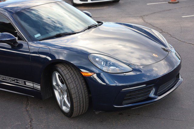 Used 2018 Porsche 718 Cayman w/ Sport Chrono Package RWD image 10