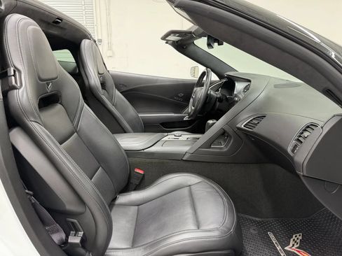 Used 2015 Chevrolet Corvette Stingray Coupe w/ 3LT Preferred Equipment Group RWD image 9
