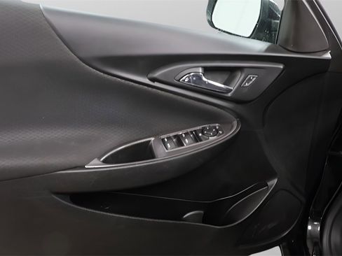 Used 2022 Chevrolet Malibu LT image 21