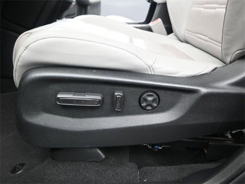 Used 2020 Honda CR-V EX-L image 11