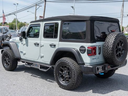 Used 2024 Jeep Wrangler Unlimited AWD/4WD image 14