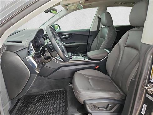 Used 2019 Audi Q8 Prestige image 17