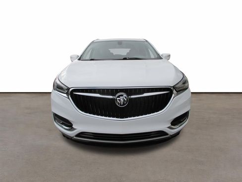 Used 2021 Buick Enclave Essence image 8