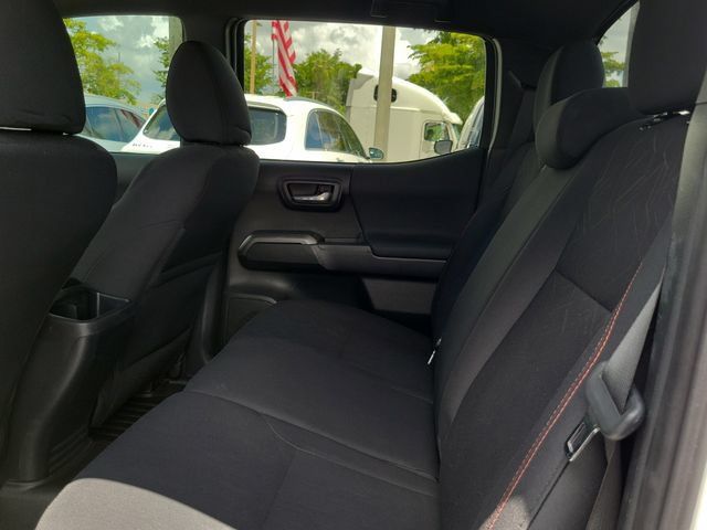 Used 2018 Toyota Tacoma TRD Sport RWD image 10