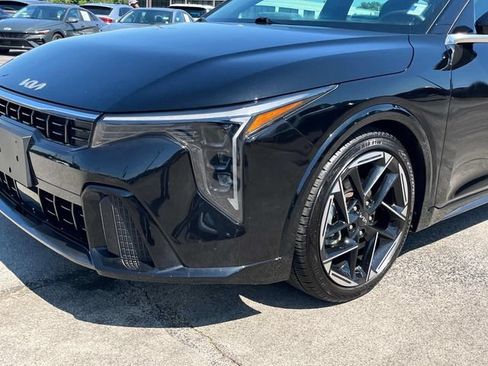 Used 2025 Kia K4 EX w/ GT-Line Premium Package FWD image 11